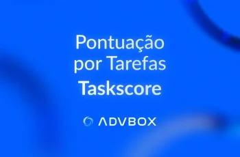 Imagem de capa da categoria Pontuação por Tarefas (Taskscore) do blog ADVBOX, com fundo azul em degradê e o logotipo da ADVBOX em destaque.